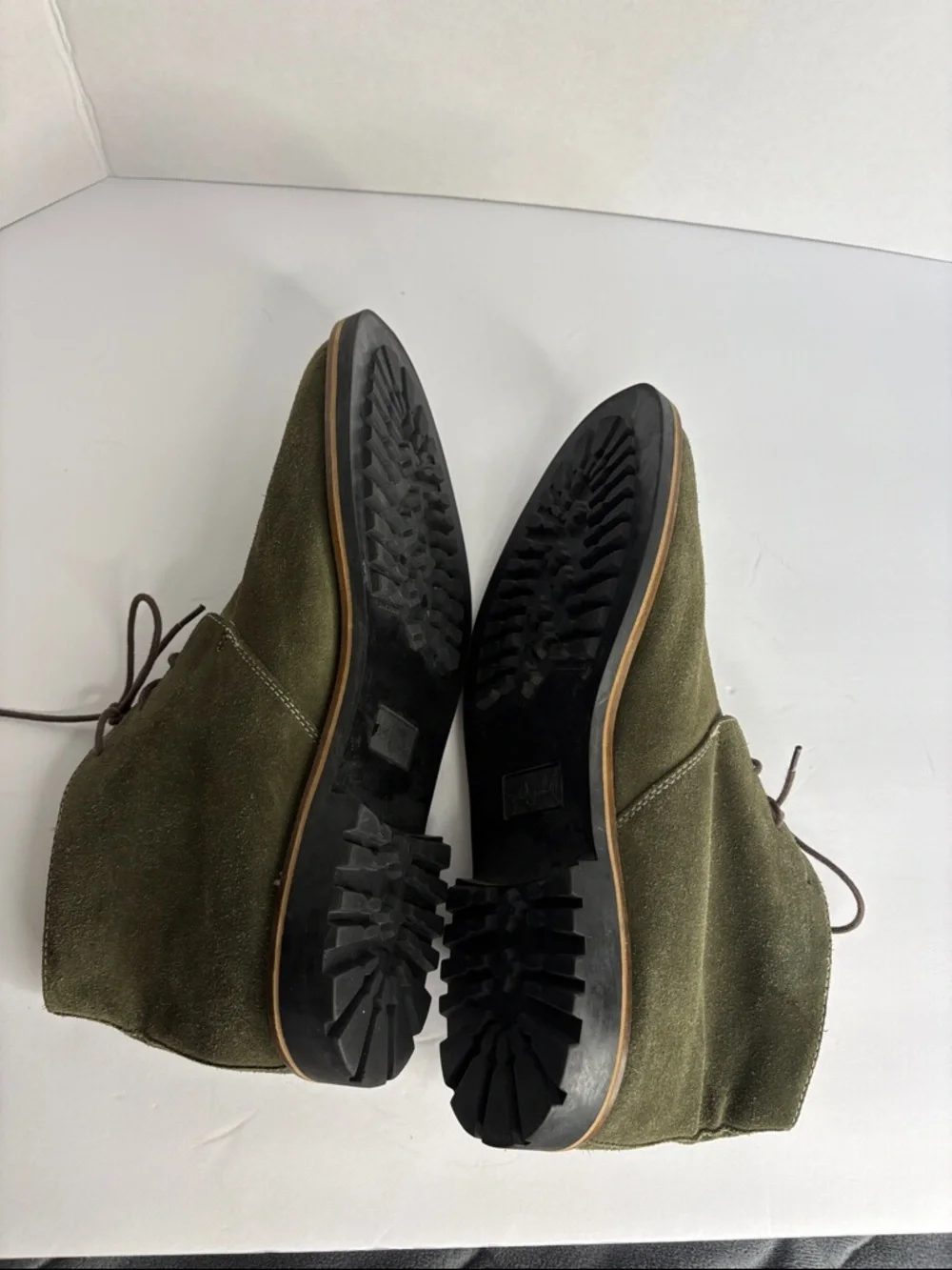 Martin Dingman Olive Suede Chukka Boot